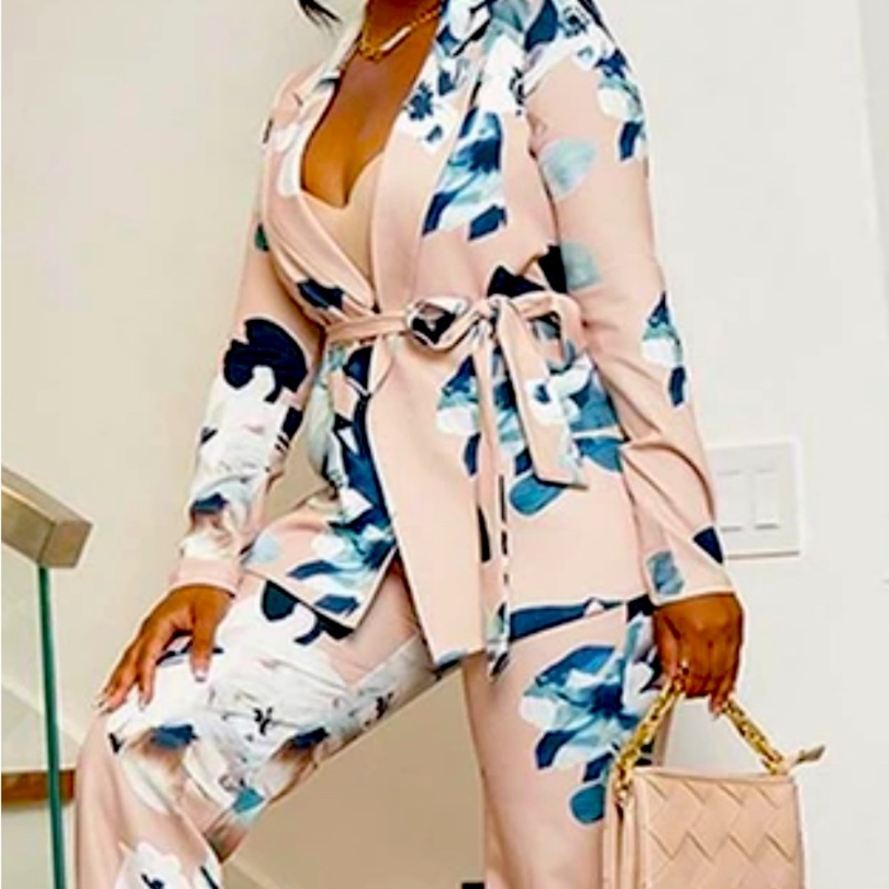 2 piece belted pant set floral